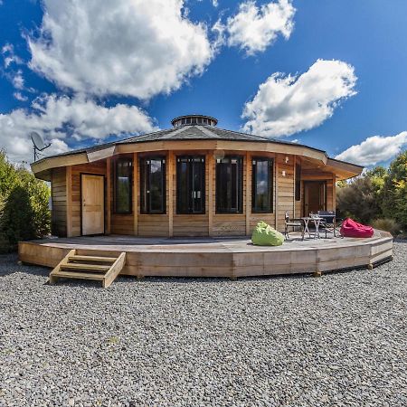 The Snowglobe - Ohakune Modern Yurt Style Chalet Exterior photo
