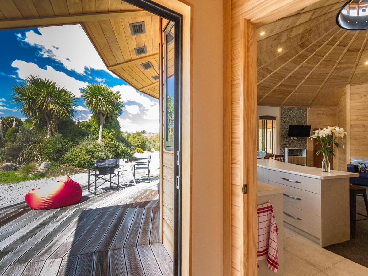 The Snowglobe - Ohakune Modern Yurt Style Chalet Exterior photo